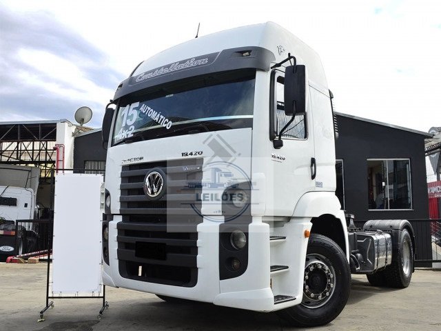 VOLKSWAGEN 19.420 CONSTELLATION - AUTOMÁTICO - 4X2 - 2015