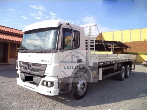 Mercedes Benz Atego 2430 - 6x2 - 2014 - Carroceria