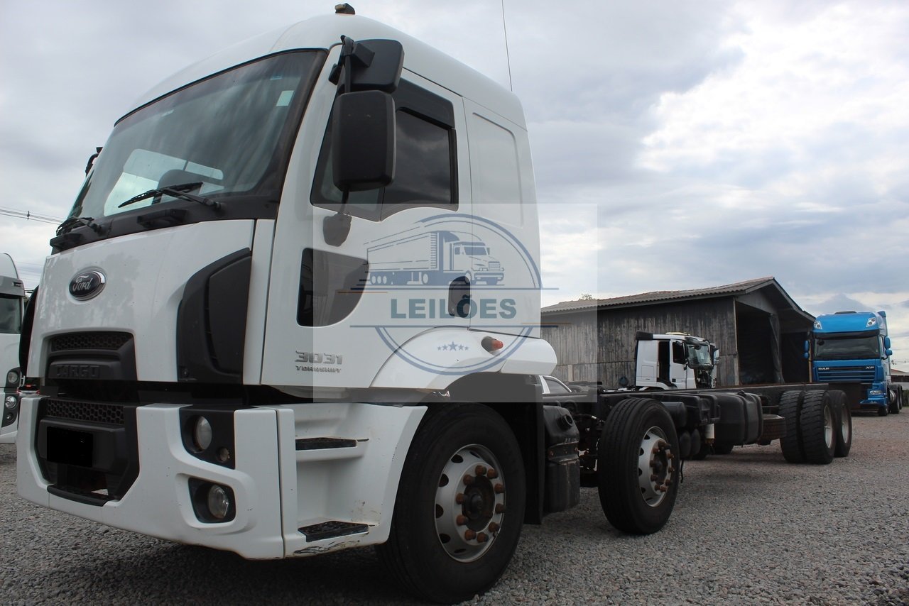 FORD CARGO 3031 - 8X2 - 2019 - Automático - No Chassis